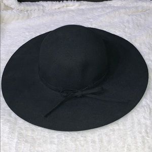 Black wool hat